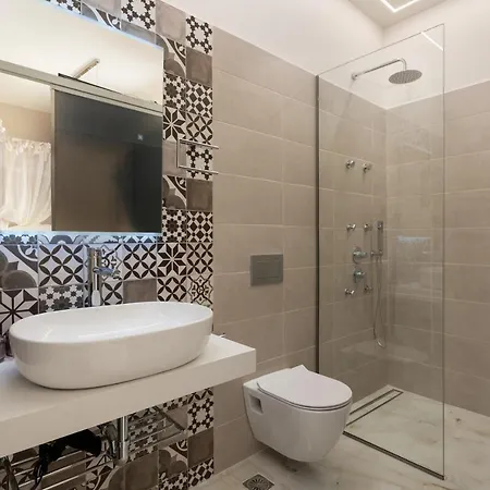 아파트 Chrisselen Palazzo Colombo *