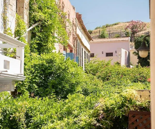 Chrisselen Palazzo Colombo Ханья